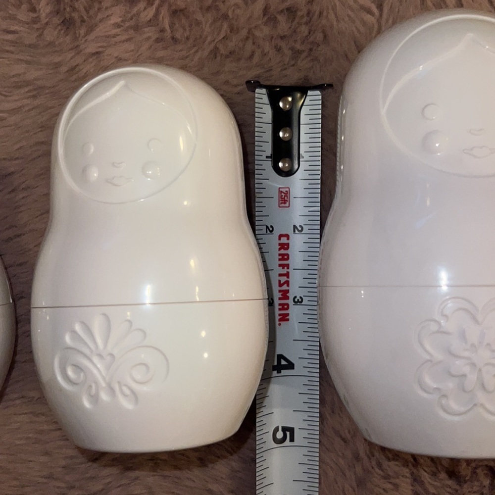 Russian Dolls measuring cups set of 3 white ivory canisters 3.5” 4.5” 5”​ - Picture 6 of 12